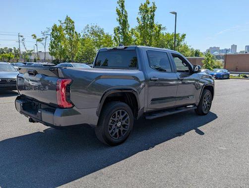 2024 Toyota Tundra Platinum