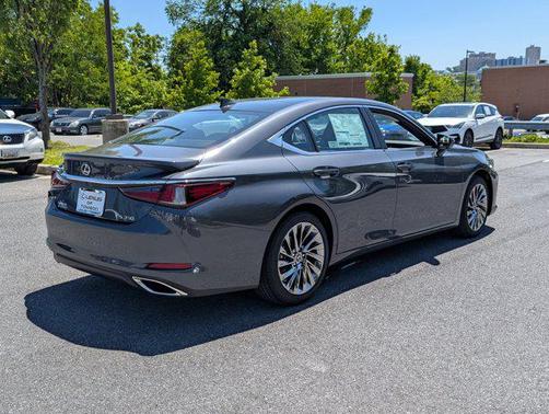 2025 Lexus ES 350 Ultra Luxury
