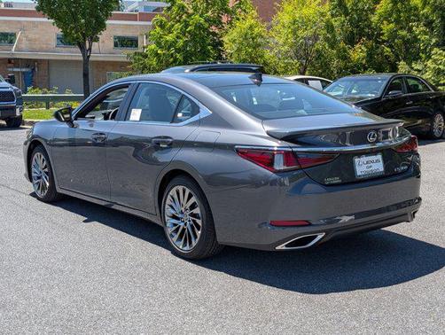 2025 Lexus ES 350 Ultra Luxury