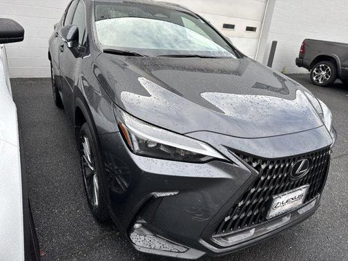 2022 Lexus NX 350h Premium