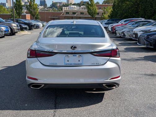 2020 Lexus ES 350 Base