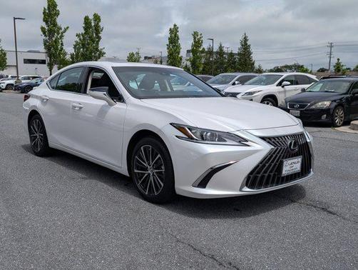 2024 Lexus ES 300h Base