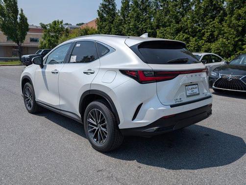 2025 Lexus NX 350h Luxury