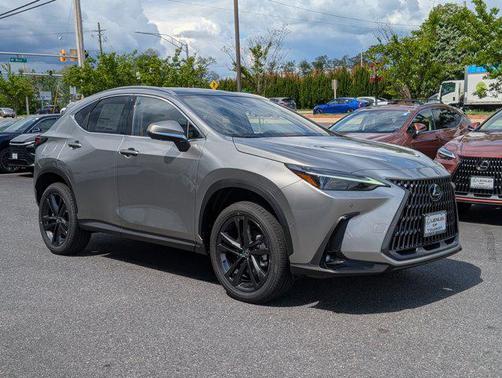 2025 Lexus NX 450h+ Luxury