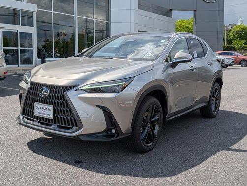 2025 Lexus NX 450h+ Luxury