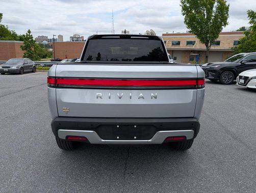 2022 Rivian R1T Adventure