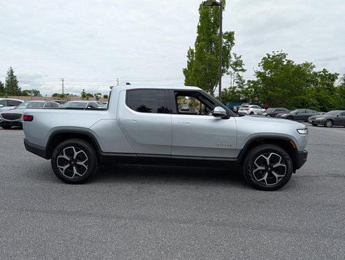 2022 Rivian R1T Adventure