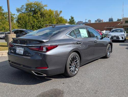 2025 Lexus ES 350 Ultra Luxury