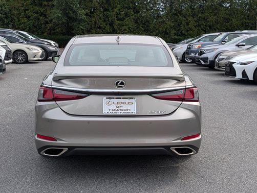2021 Lexus ES 350 Base