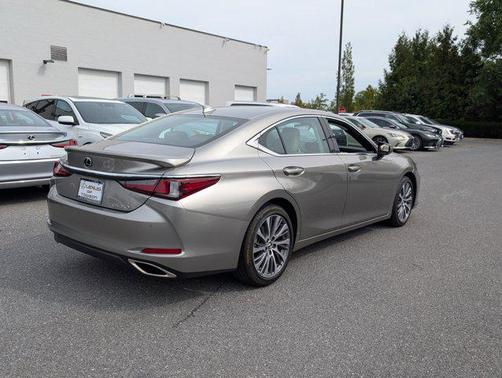 2021 Lexus ES 350 Base