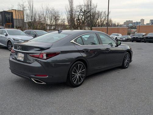 2025 Lexus ES 350 Base