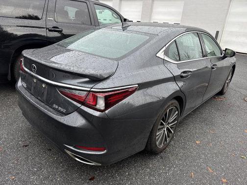2025 Lexus ES 350 Base