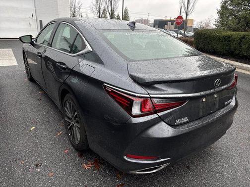 2025 Lexus ES 350 Base