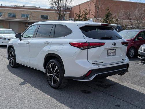 2022 Toyota Highlander XSE