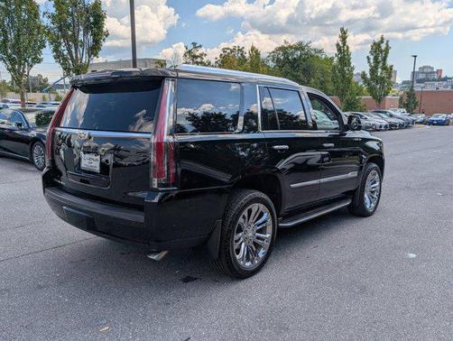 2020 Cadillac Escalade Luxury