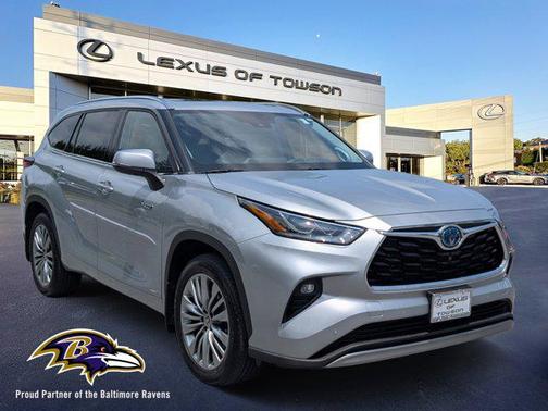 2021 Toyota Highlander Hybrid Platinum