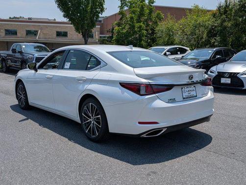 2025 Lexus ES 350 Base