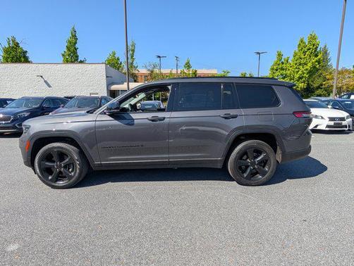 Baltic Gray Metallic Clearcoat 2023 Jeep Grand Cherokee L Limited