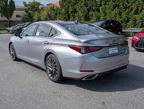 2025 Lexus ES 350 Ultra Luxury