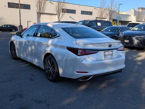2025 Lexus ES 350 Base