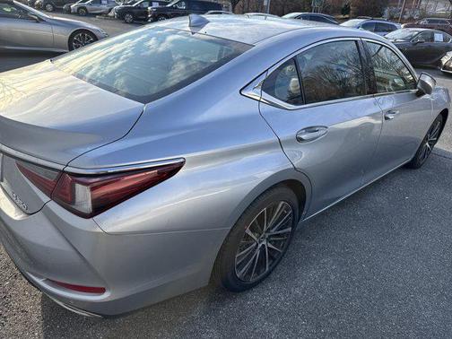 2024 Lexus ES 350 Base