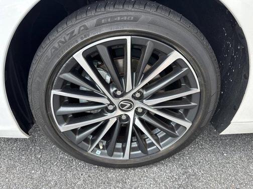 2022 Lexus ES 350 Base