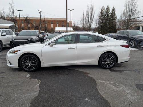 2025 Lexus ES 350 Base