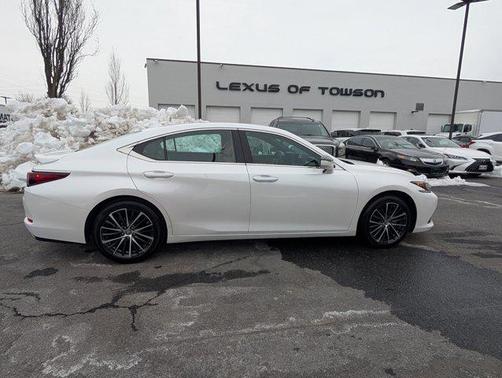 2025 Lexus ES 350 Base