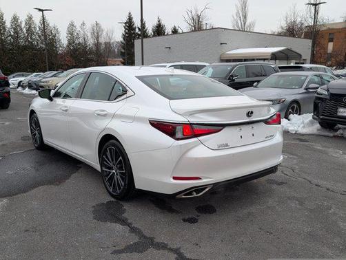 2025 Lexus ES 350 Base