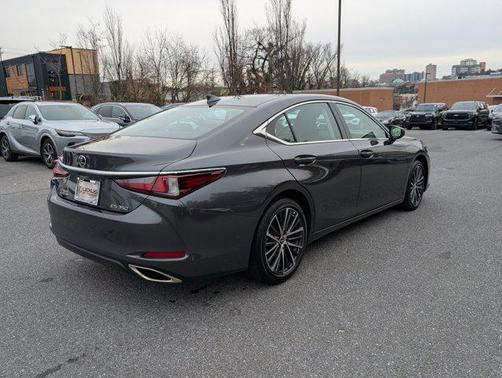 2025 Lexus ES 350 Base