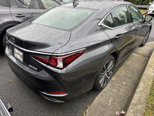 2025 Lexus ES 350 Base