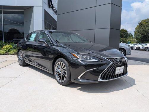 2025 Lexus ES 300h Luxury