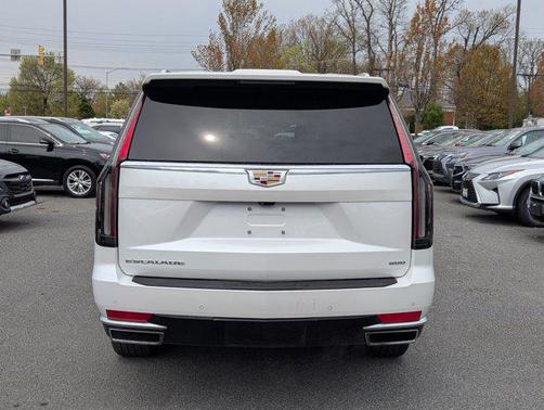 2022 Cadillac Escalade ESV Premium Luxury
