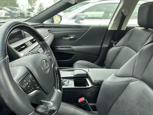 2021 Lexus ES 350 Base
