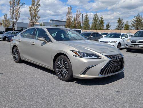 2022 Lexus ES 350 Base