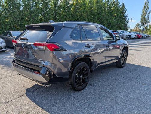 2022 Toyota RAV4 Hybrid SE