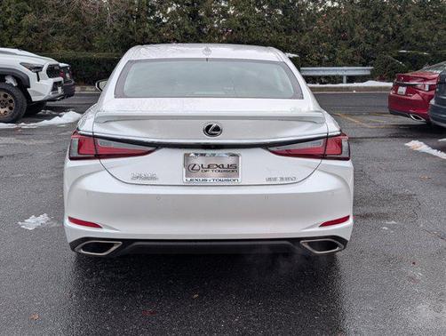 2025 Lexus ES 350 Base