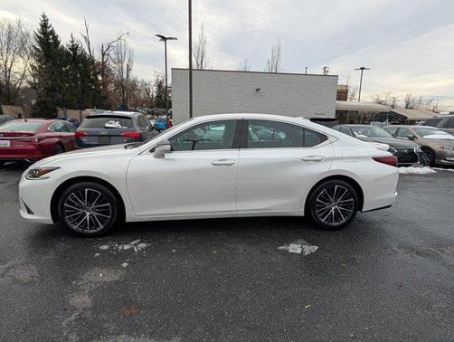 2025 Lexus ES 350 Base