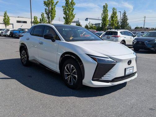 2023 Lexus RZ 450e Premium