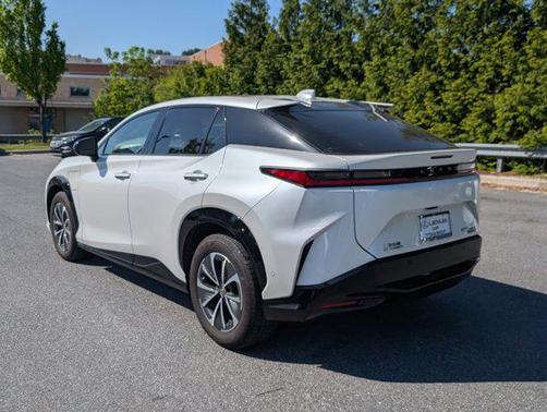 2023 Lexus RZ 450e Premium