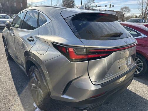 2023 Lexus NX 450h+ Luxury
