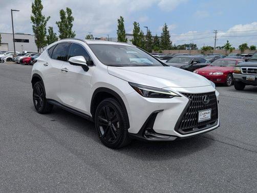2024 Lexus NX 450h+ Luxury