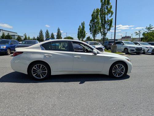 2022 INFINITI Q50 3.0t LUXE