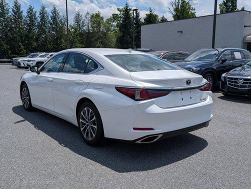 2022 Lexus ES 350 Base