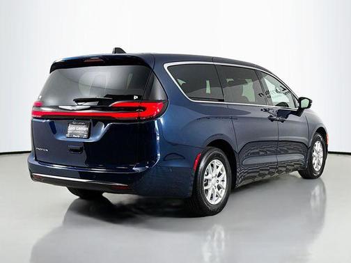 2025 Chrysler Pacifica L