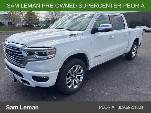 Ivory White Tri-Coat Pearlcoat 2023 RAM 1500 Longhorn