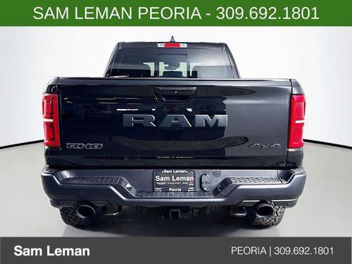 Diamond Black Crystal Pearlcoat 2026 RAM 1500 RHO