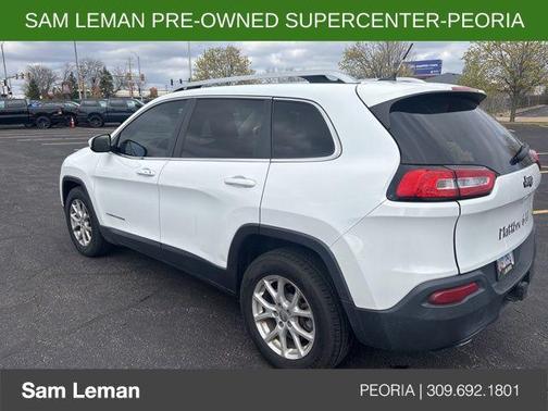 Bright White Clearcoat 2014 Jeep Cherokee Latitude