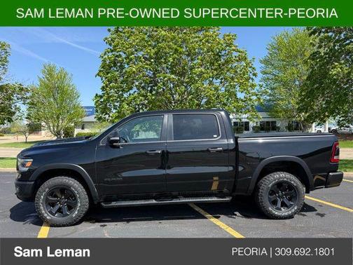 Diamond Black Crystal Pearlcoat 2021 RAM 1500 Rebel