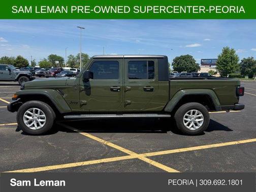 Sarge Green Clearcoat 2023 Jeep Gladiator Sport S